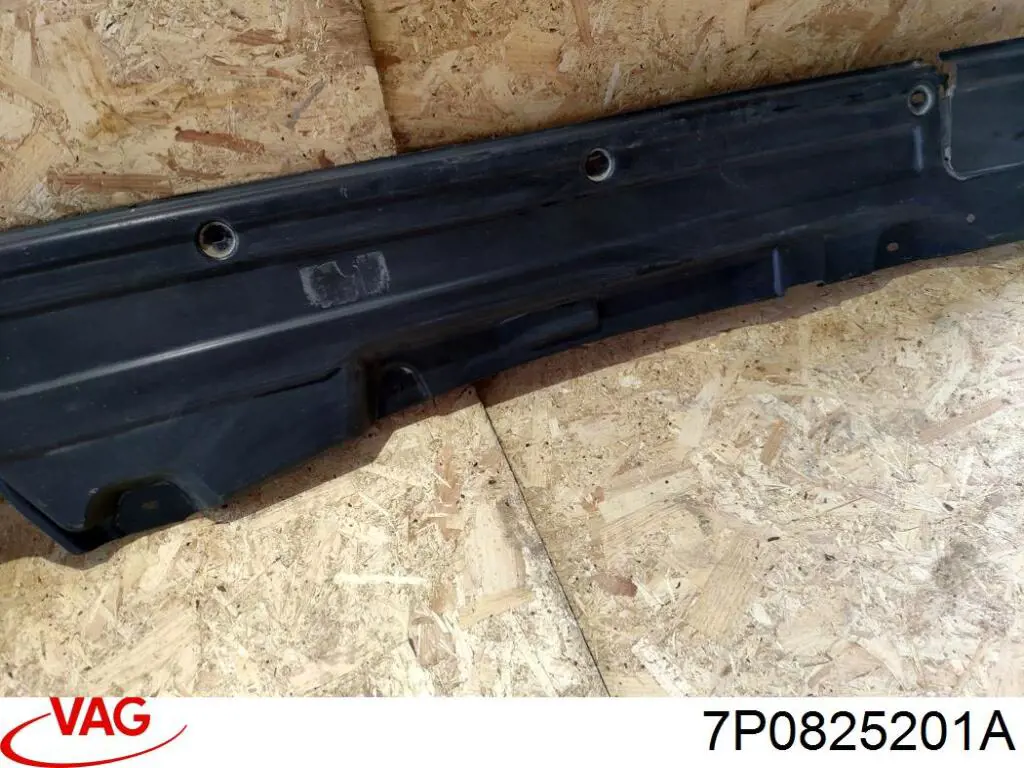 Comprar 7P0825201A VAG Protección inferior izquierda