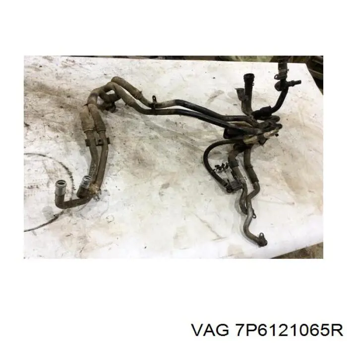 Manguera doble del radiador de la calefacción VAG 7P6121065R precio, desde 208,76 EUR