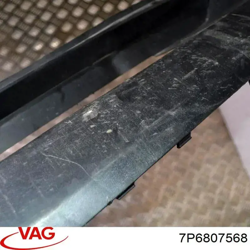 Alerón del parachoques trasero VAG 7P6807568 precio, desde 135,62 EUR