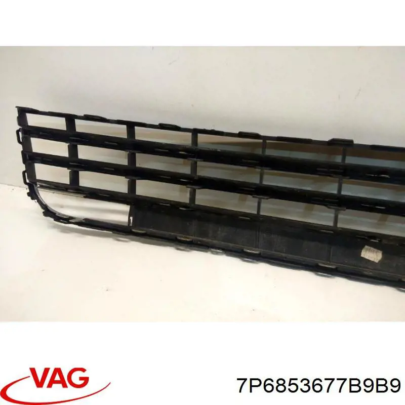 Moldura inferior de la rejilla del parachoques delantero VAG 7P6853677B9B9 precio, desde 60,24 EUR