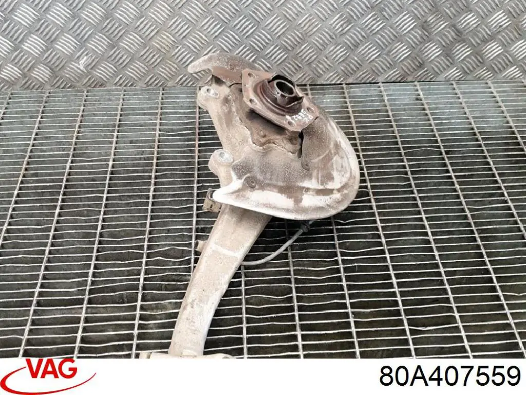 Mangueta delantera izquierda 80A407559 VAG