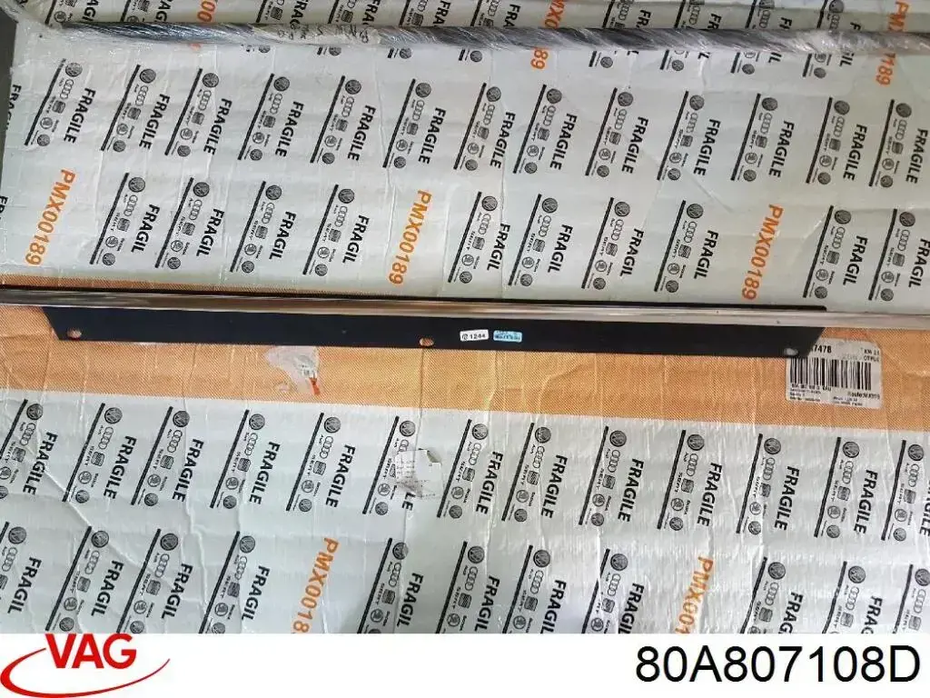 Parachoques delantero, parte derecha VAG 80A807108D
