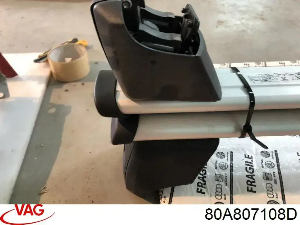 Comprar 80A807108D VAG Parachoques delantero, parte derecha