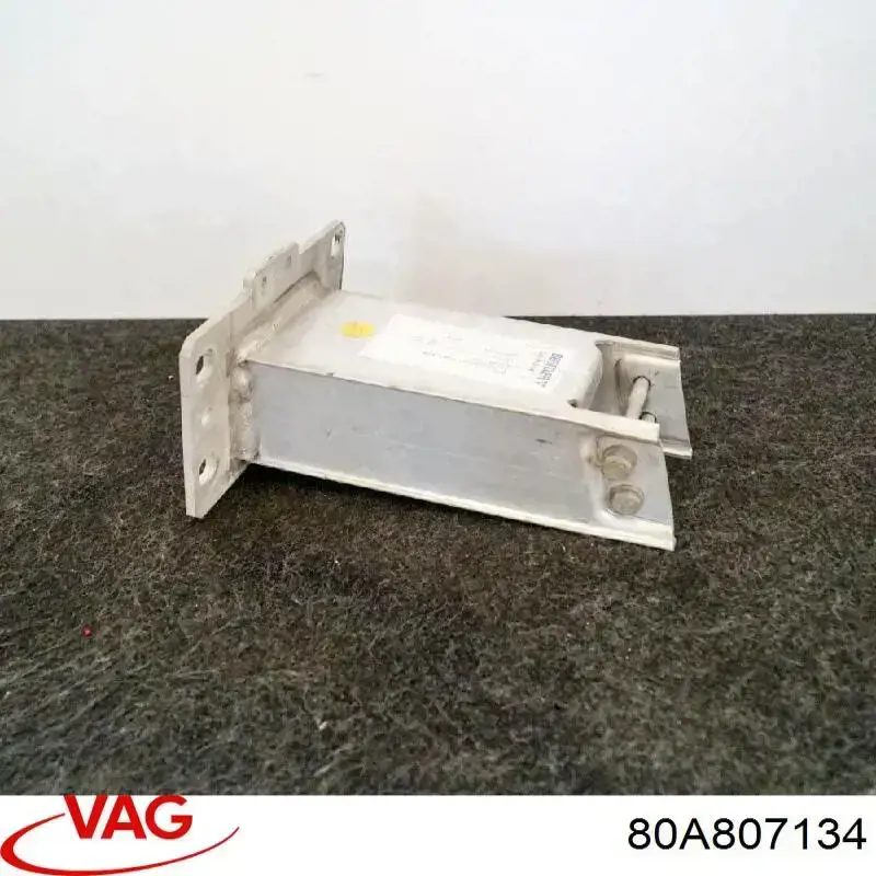 Soporte del refuerzo del parachoques delantero VAG 80A807134 precio, desde 106,00 EUR