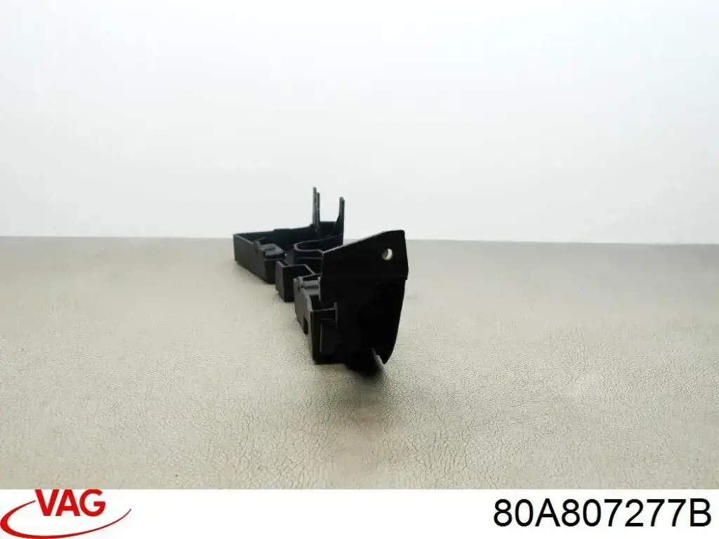 Soporte de parachoques delantero izquierdo 80A807277B VAG