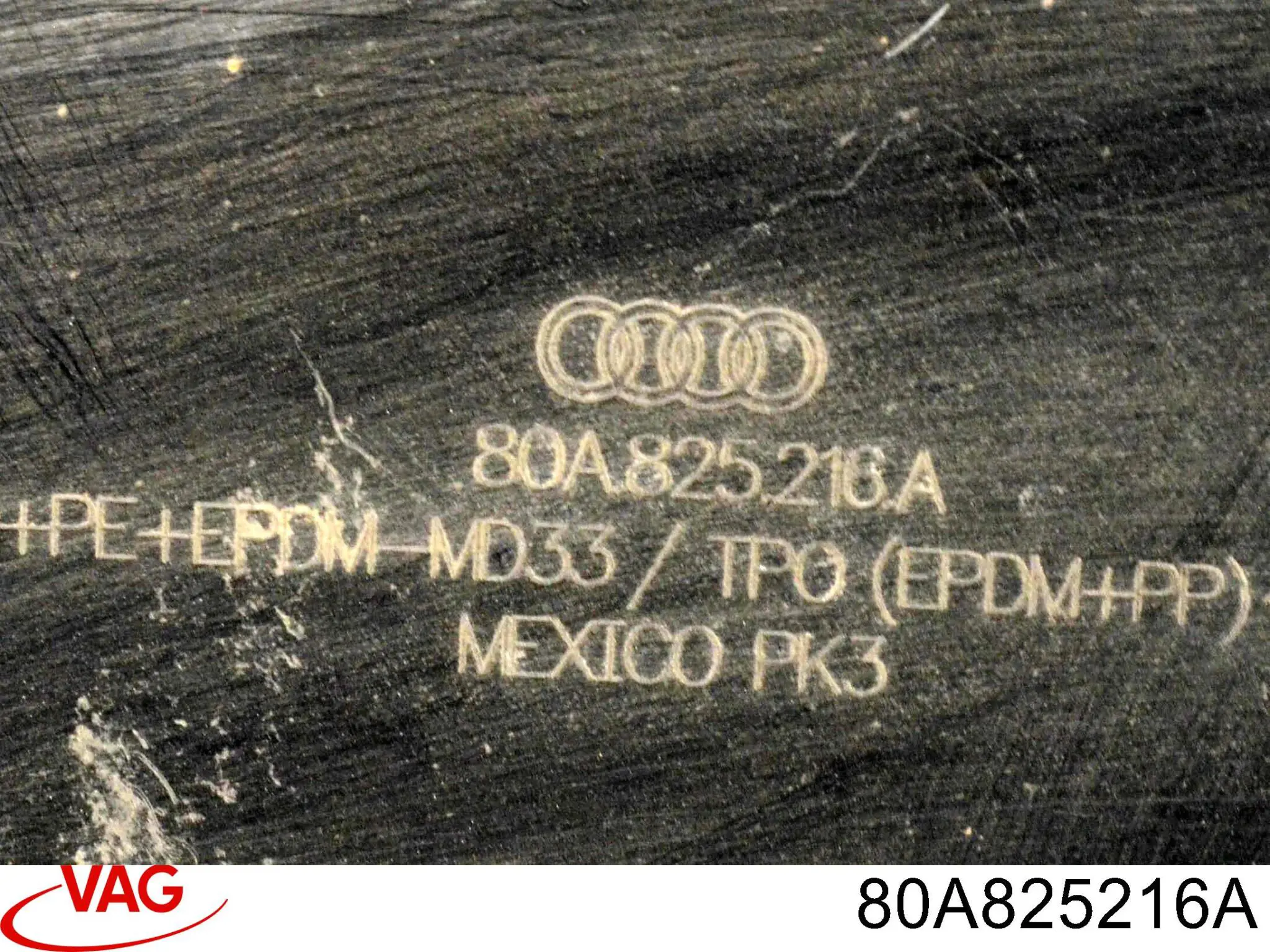 Protección inferior trasera derecha VAG 80A825216A