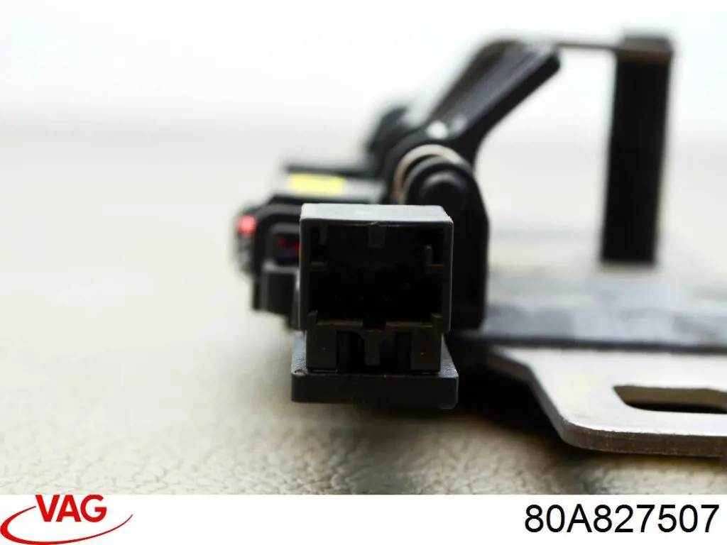 Pieza de cierre de la cerradura del portón trasero VAG 80A827507 precio, desde 39,55 EUR