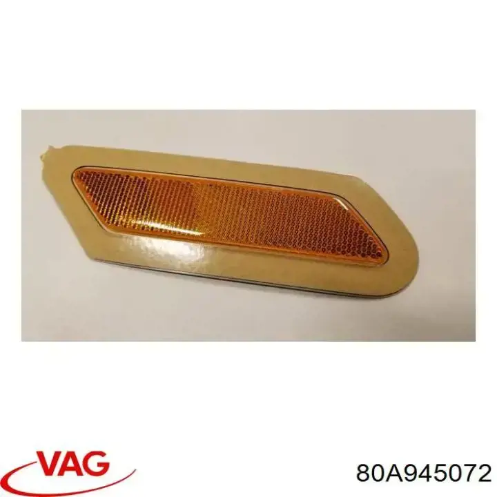 Reflector del parachoques delantero derecho VAG 80A945072 precio, desde 40,88 EUR