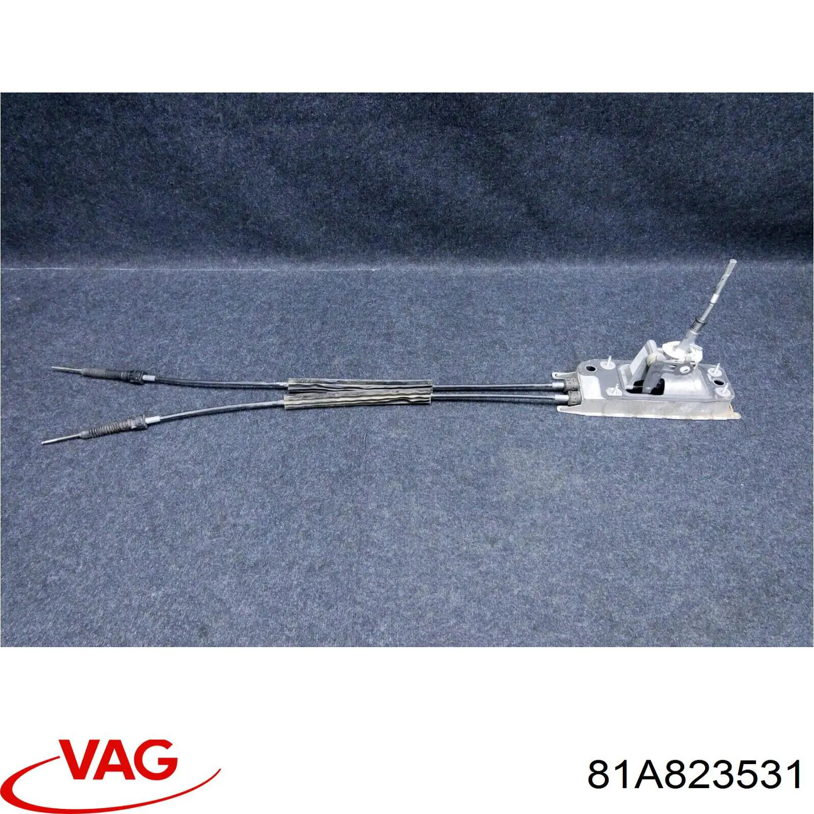 Cable de apertura del capó delantero 81A823531 VAG