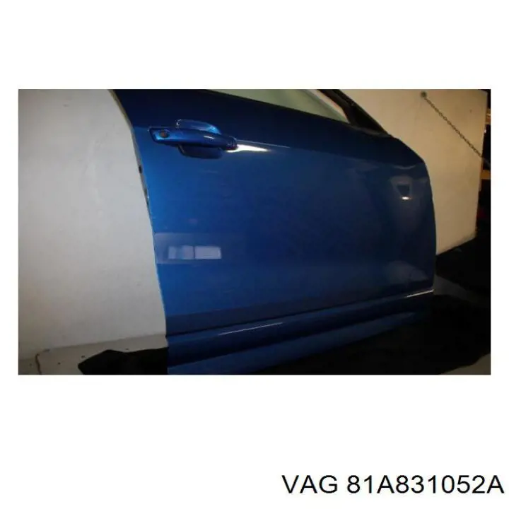 81A831052C VAG Puerta delantera derecha