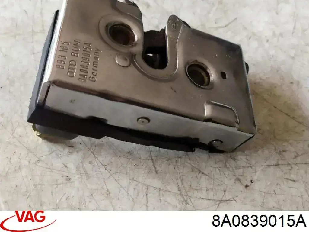 Cerradura de puerta trasera izquierda 8A0839015A VAG