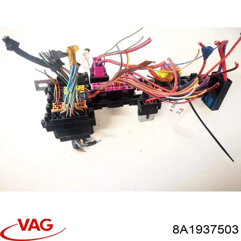 8A1937503A VAG Caja de fusibles trasera interior