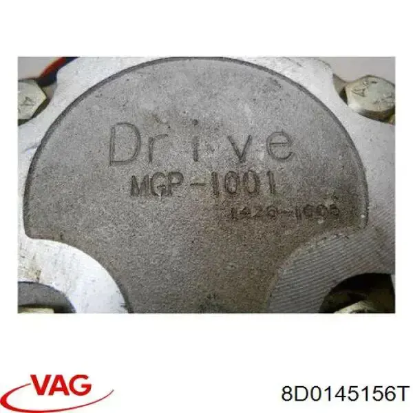 Bomba de dirección 8D0145156T VAG