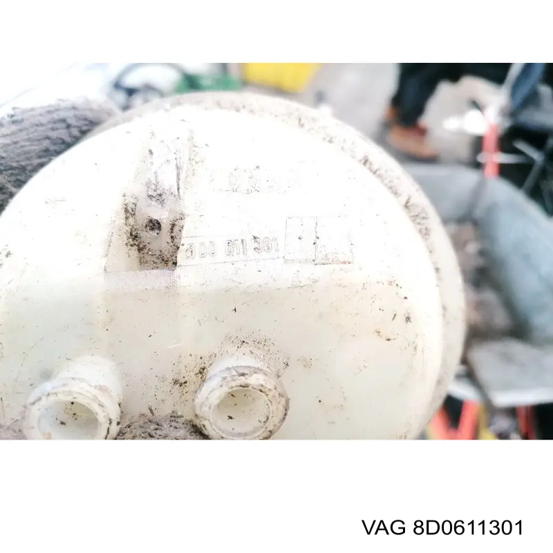 Depósito de líquido de frenos VAG 8D0611301 precio, desde 28,44 EUR