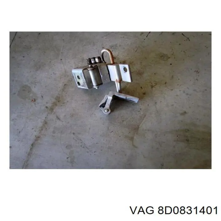 8D0831401 VAG bisagra de puerta delantera izquierda