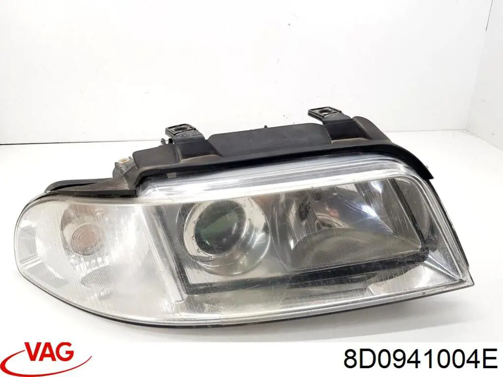 Faro derecho VAG 8D0941004E precio, desde 68,24 EUR