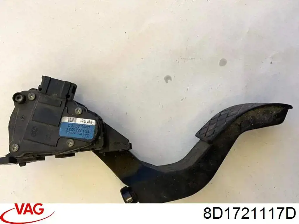 Comprar 8D1721117J VAG Soporte de pedales