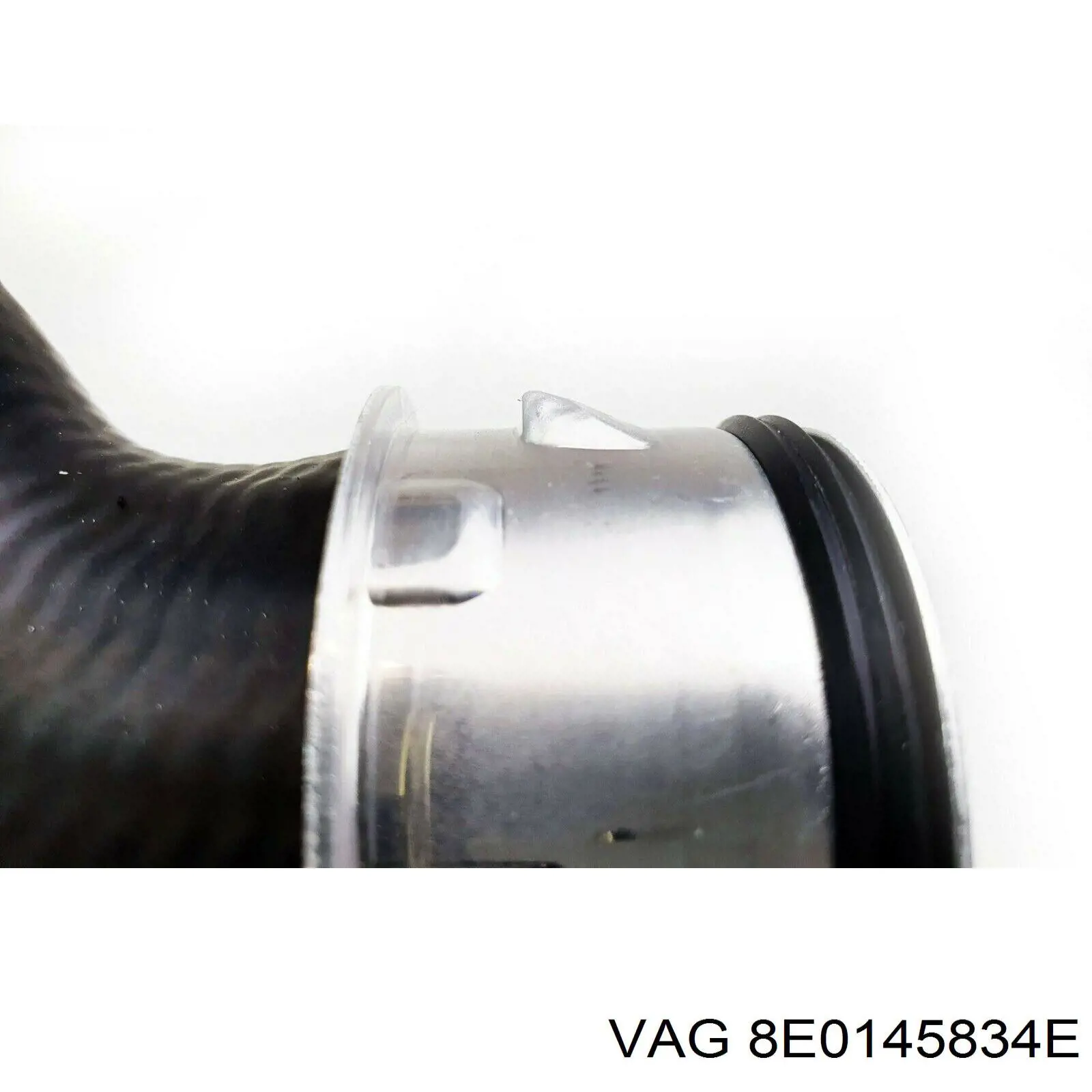 8E0145834E VAG tubo flexible de aire de sobrealimentación inferior derecho