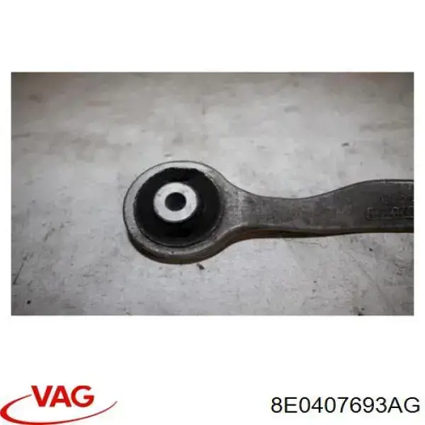 Brazo inferior izquierdo de la suspensión delantera VAG 8E0407693AG