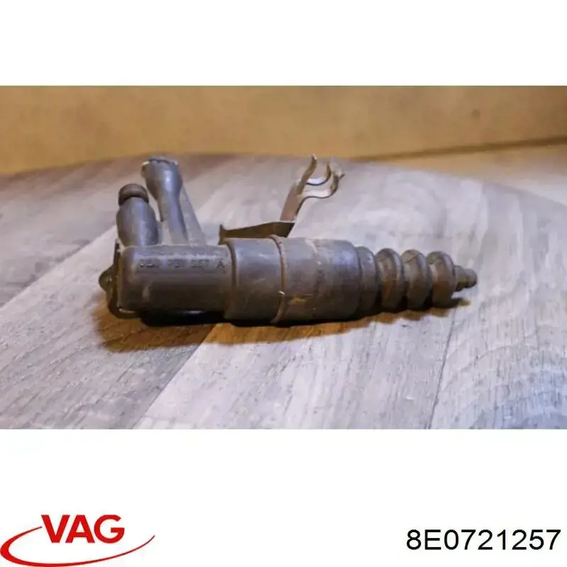 8E0721257 VAG 