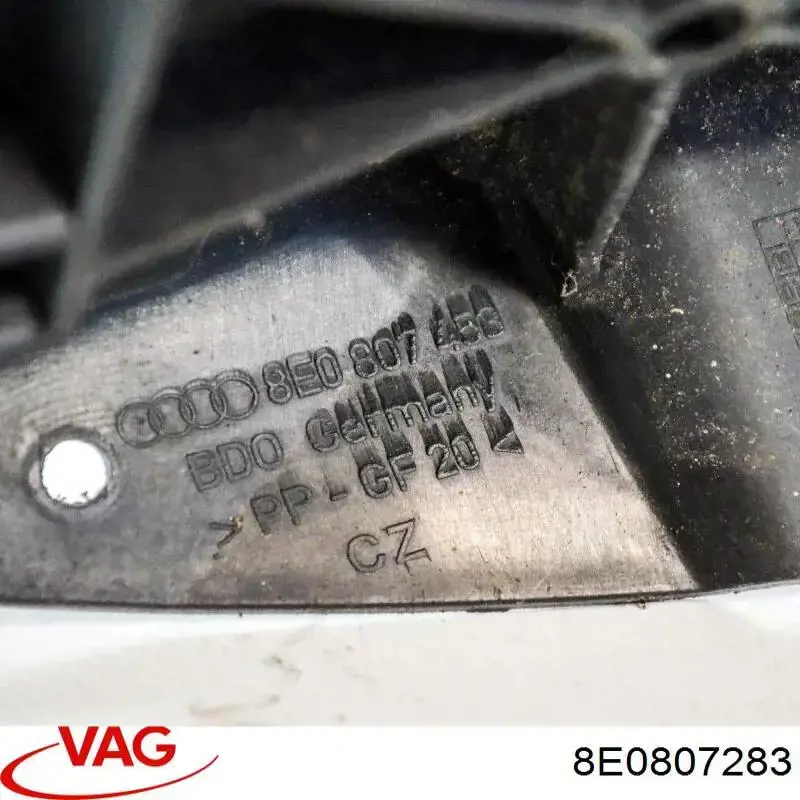 Comprar 8E0807283 VAG Guía del parachoques delantero izquierda