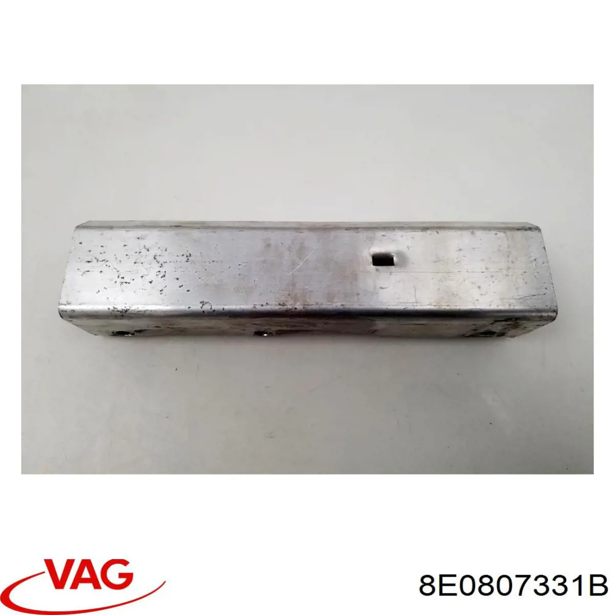 Soporte del refuerzo del parachoques trasero VAG 8E0807331B precio, desde 12,78 EUR