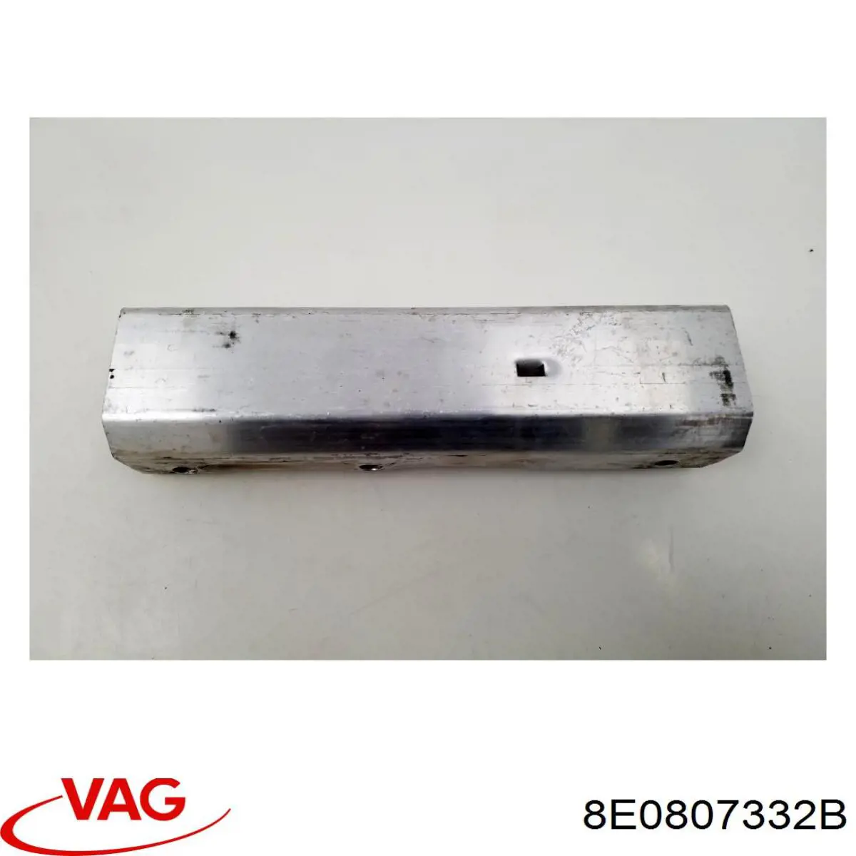 Soporte del refuerzo del parachoques trasero VAG 8E0807332B precio, desde 24,05 EUR