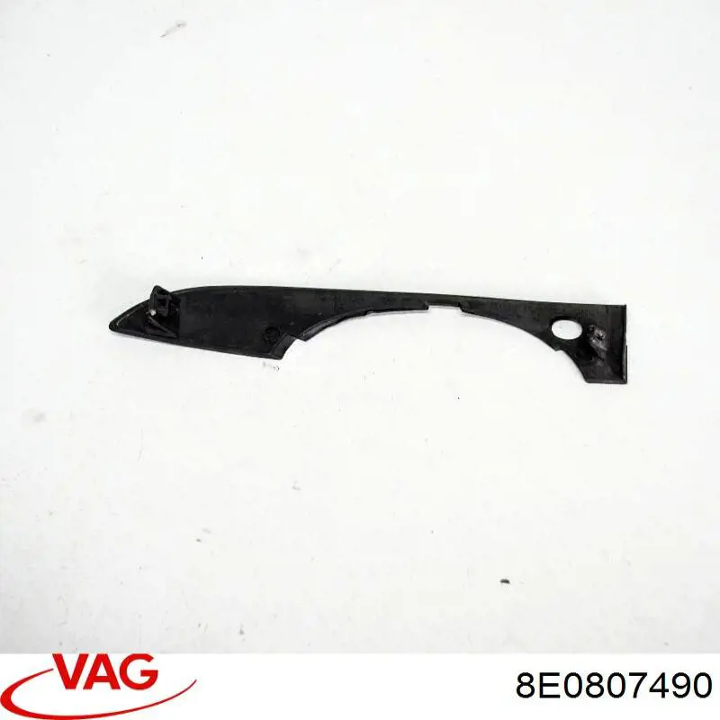 Embellecedor de faro antiniebla derecho VAG 8E0807490 precio, desde 7,03 EUR