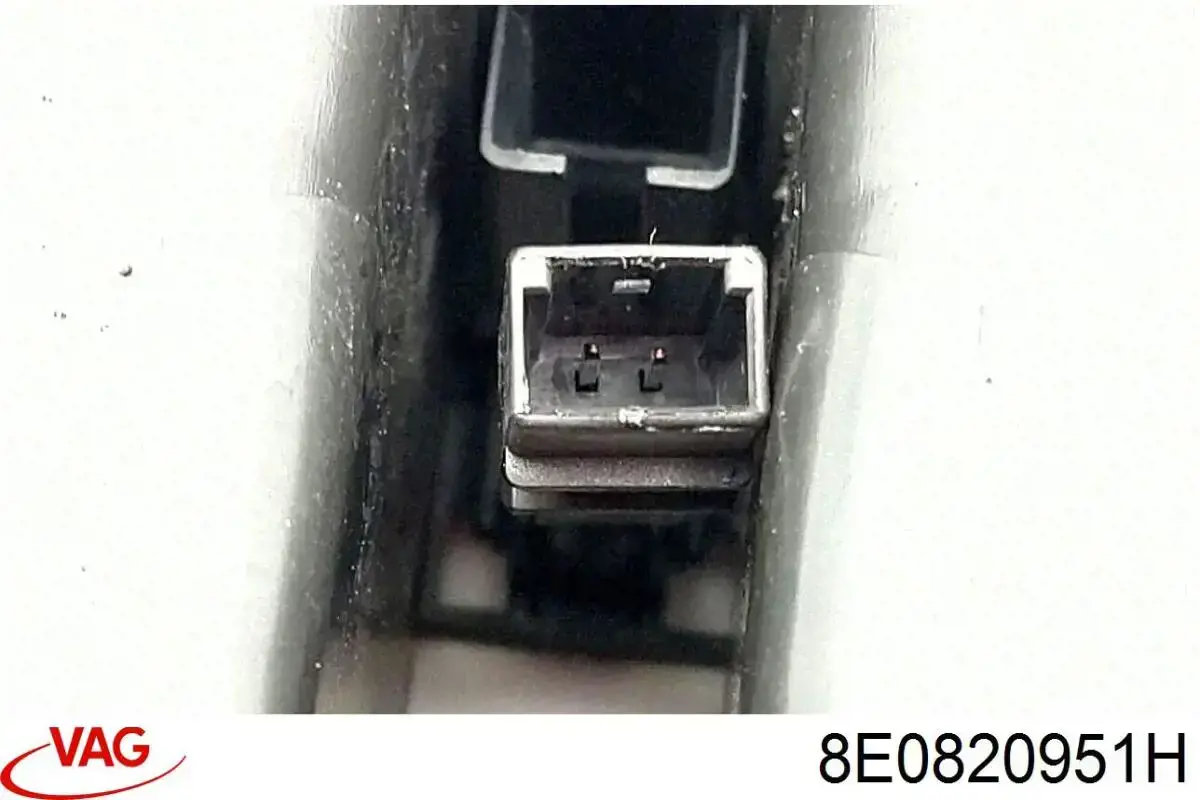  VAG 8E0820951H precio, desde 39,20 EUR