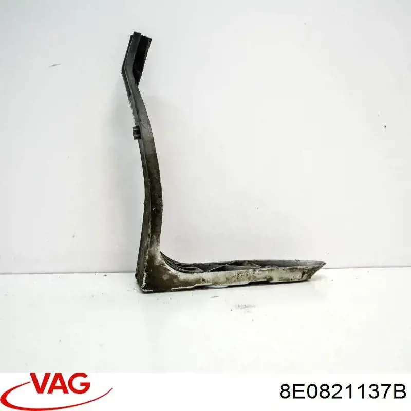 Soporte delantero izquierdo para aleta delantera VAG 8E0821137B precio, desde 19,42 EUR