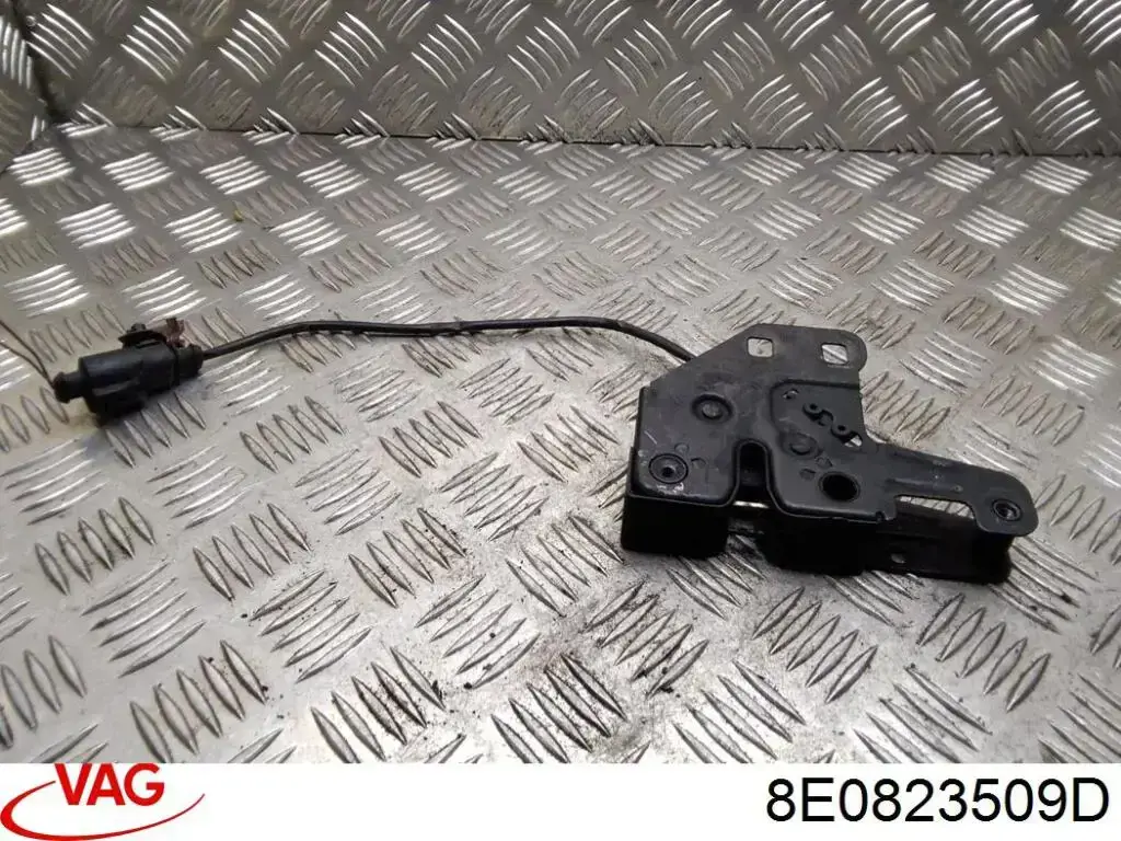 Comprar 8E0823509D VAG Cerradura de capó