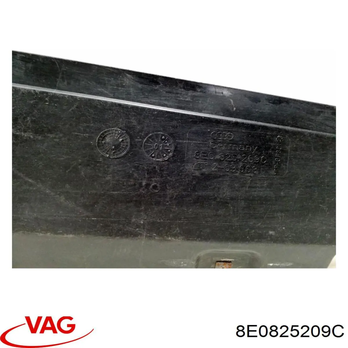 Comprar 8E0825209C VAG Protector de bajos delantero izquierdo