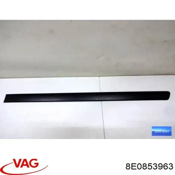 8E0853963 VAG moldura puerta trasera izquierda