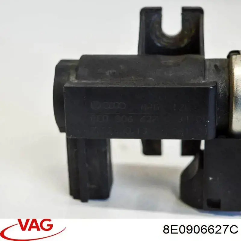 Comprar 8E0906627C VAG Válvula de solenoide de control de mariposa EGR