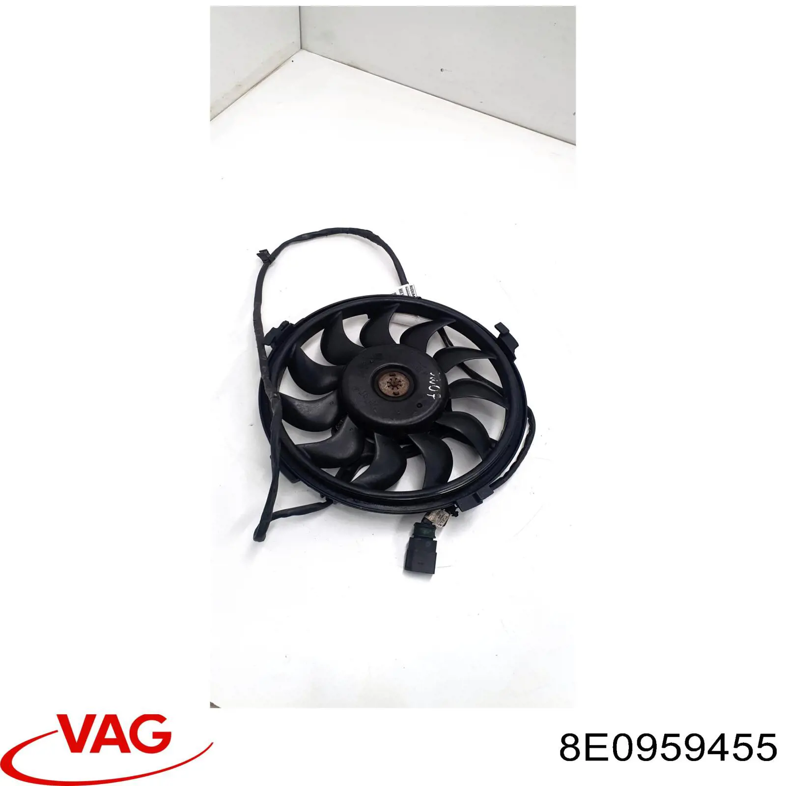 Ventilador de radiador VAG 8E0959455 precio, desde 128,92 EUR