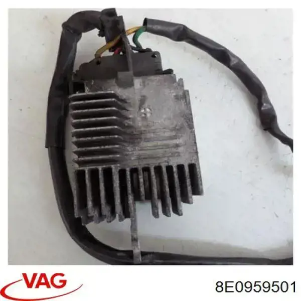 Regulador de velocidad del ventilador de refrigeración (unidad de control) VAG 8E0959501AD precio, desde 63,37 EUR