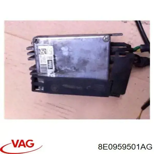 Regulador de velocidad del ventilador de refrigeración (unidad de control) VAG 8E0959501AG