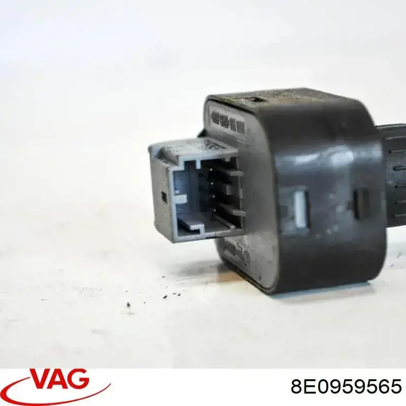 Módulo de espejos retrovisores en la puerta VAG 8E0959565