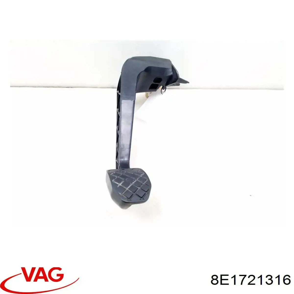 Pedal embrague 8E1721316 VAG