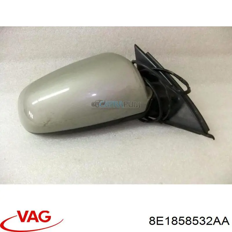 Carcasa interior del espejo retrovisor derecho 8E1858532AA VAG