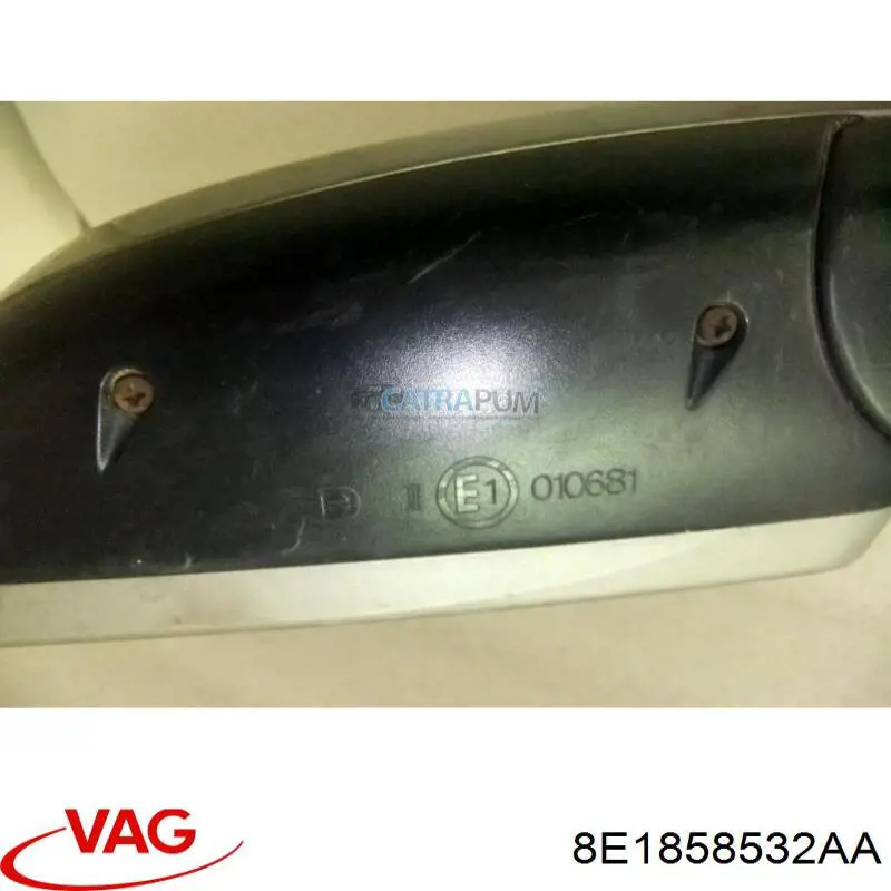 Comprar 8E1858532AA VAG Carcasa interior del espejo retrovisor derecho