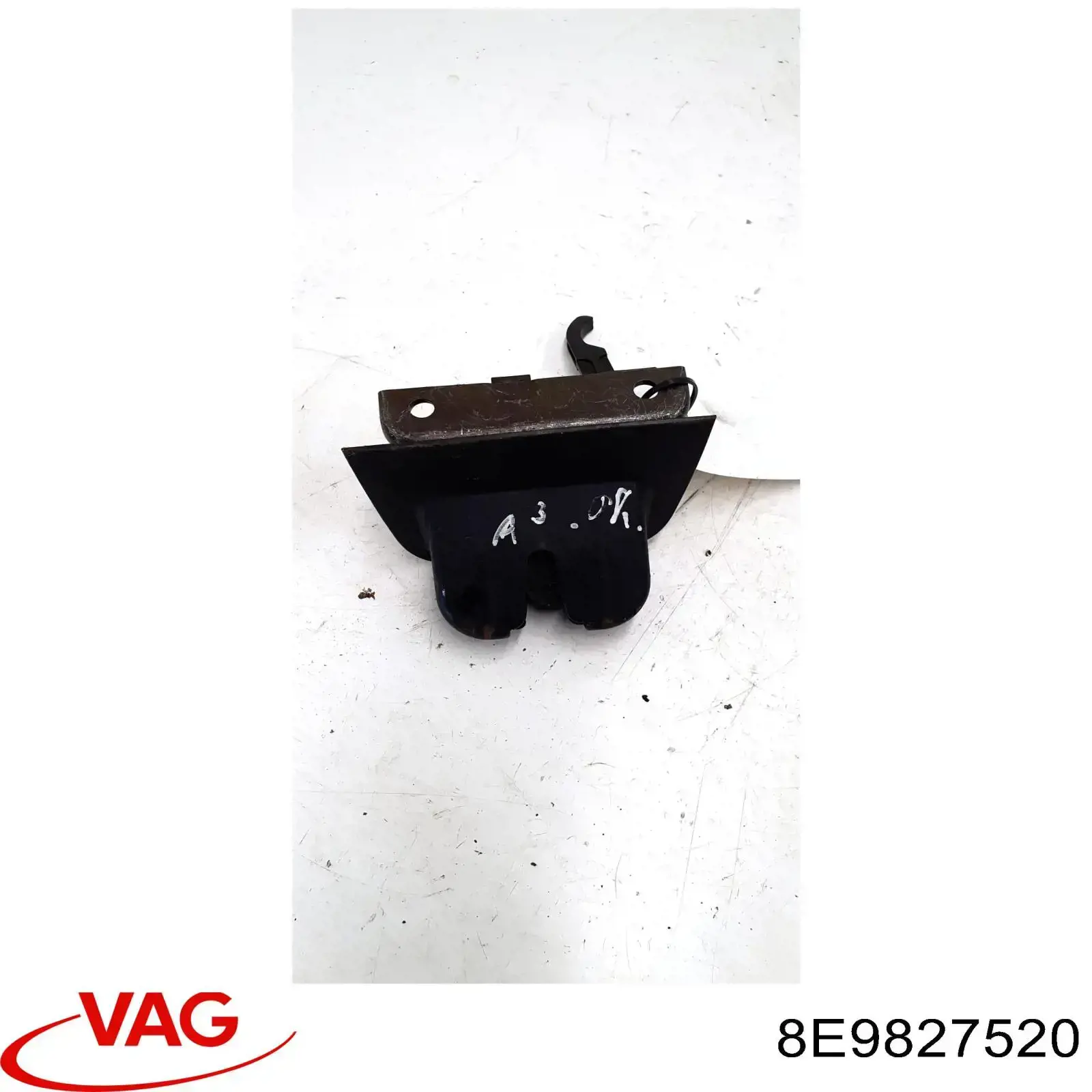 8E9827520 VAG Cierre del maletero
