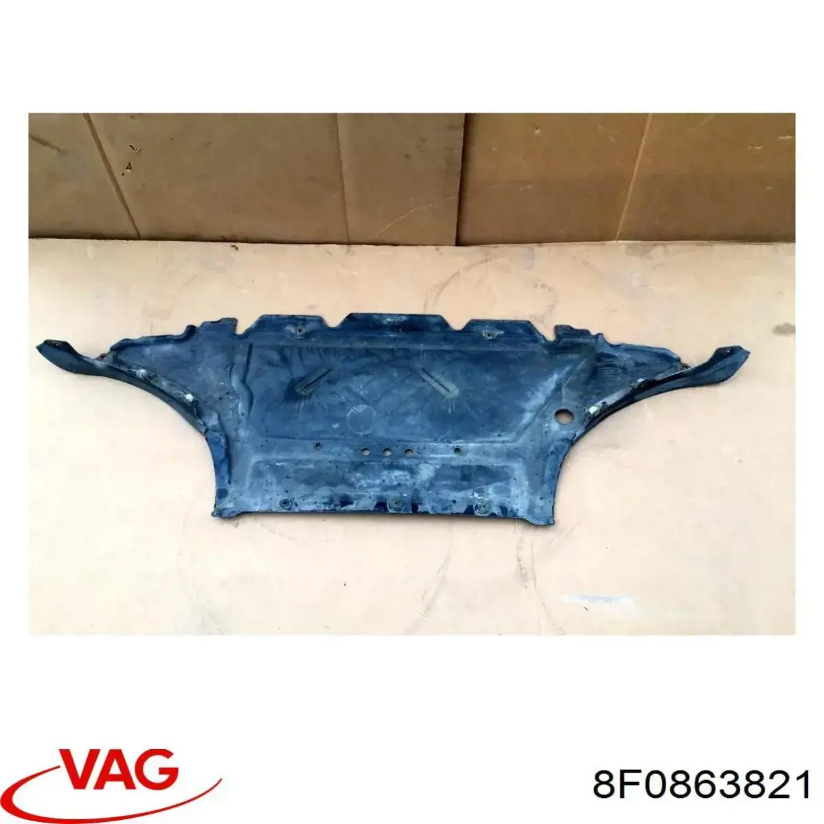 8F0863821 VAG protección motor /empotramiento