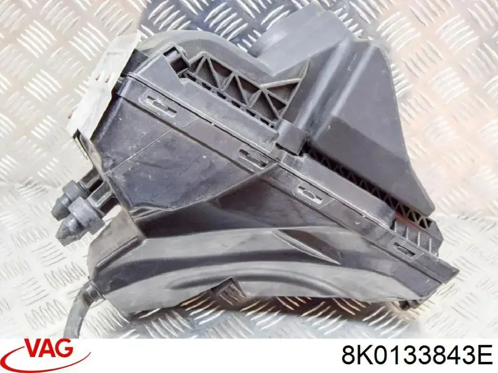 Casco de filtro de aire Audi A4 8K2