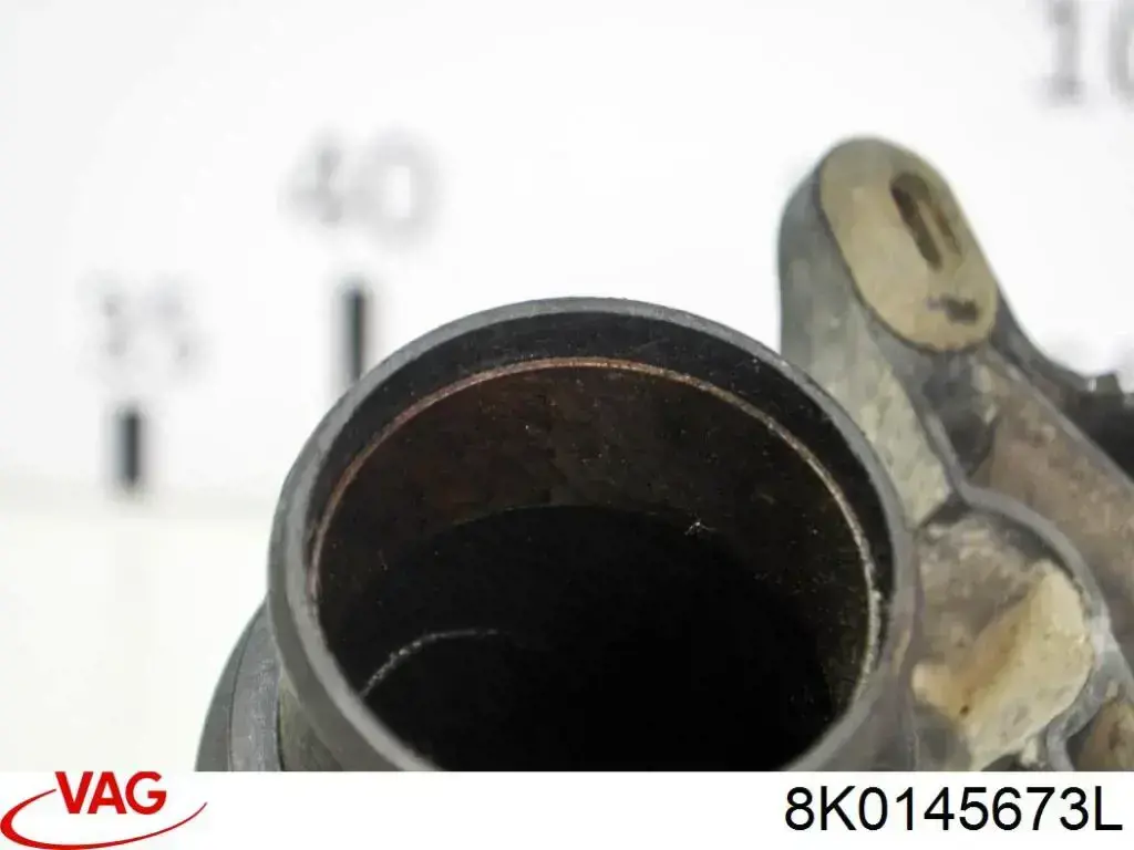 8K0145673L VAG tubo intercooler superior