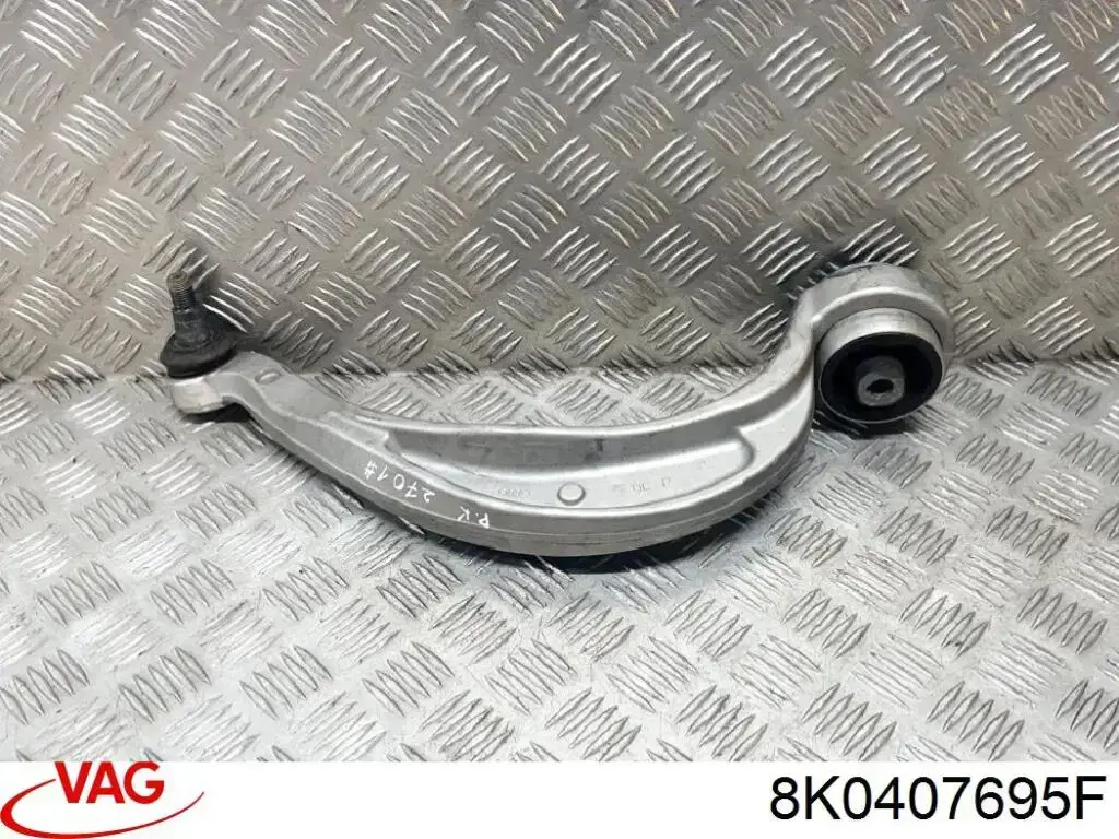 Brazo inferior izquierdo de la suspensión delantera VAG 8K0407695F precio, desde 84,58 EUR