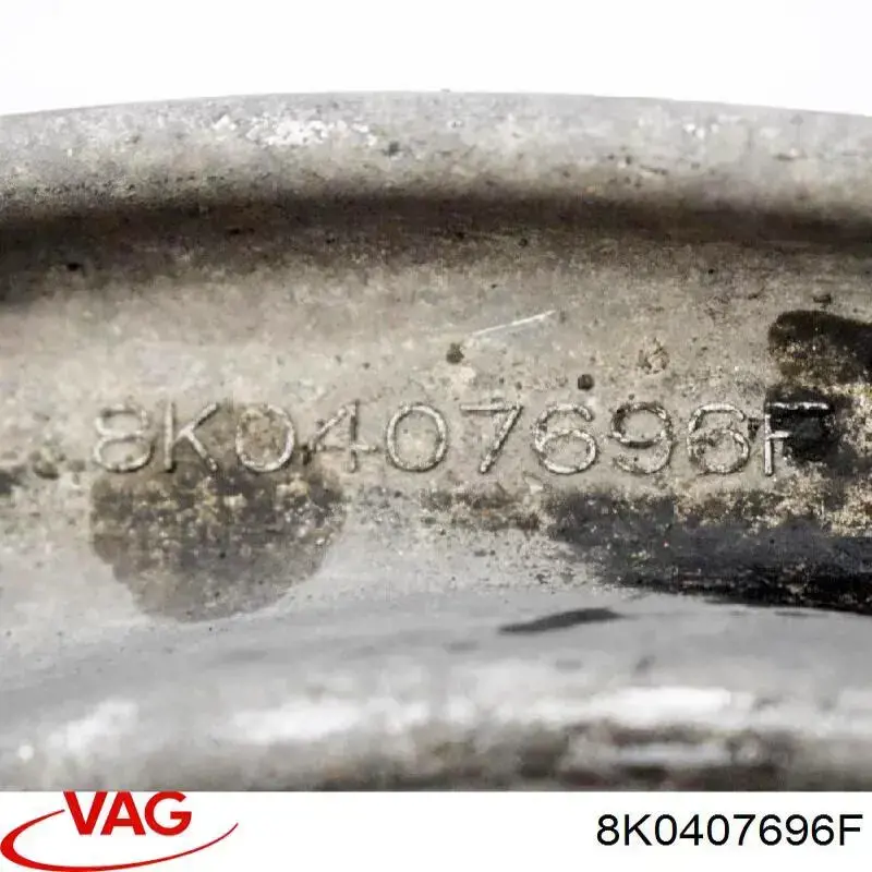 Comprar 8K0407696F VAG Brazo inferior derecho de la suspensión delantera