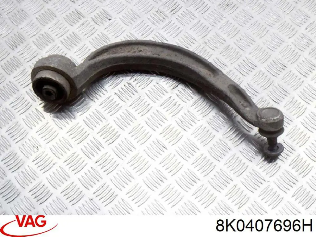 Brazo inferior derecho de la suspensión delantera VAG 8K0407696H precio, desde 81,31 EUR