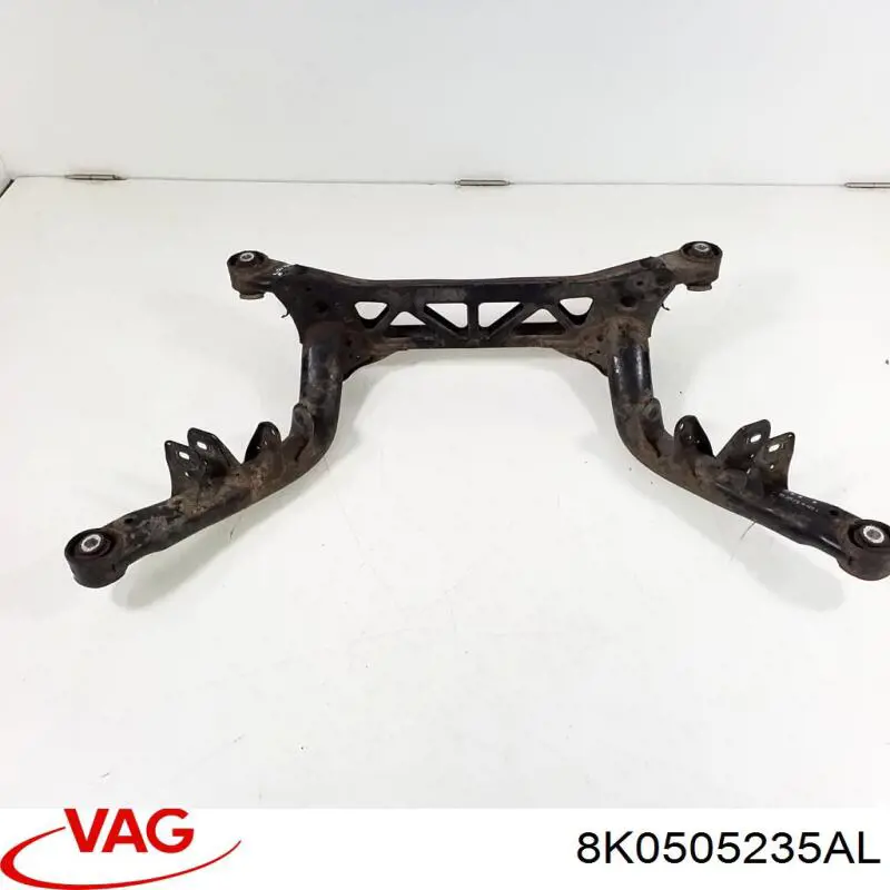 8K0505235AL VAG subchasis trasero soporte motor