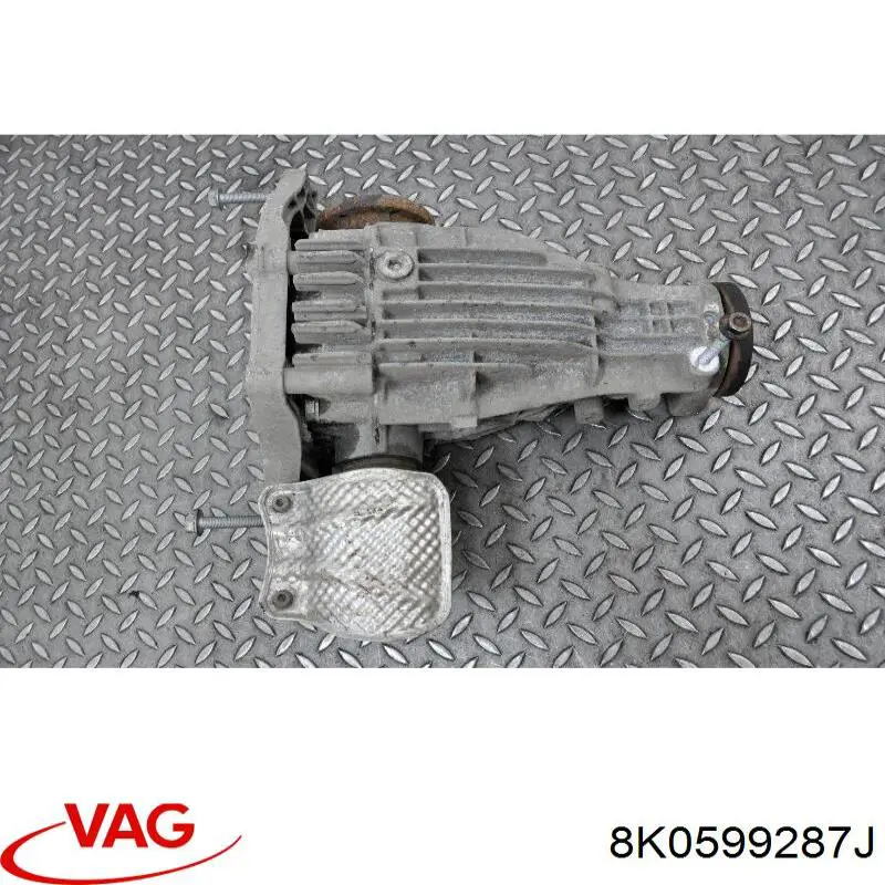 Soporte delantero del diferencial trasero 8K0599287J VAG